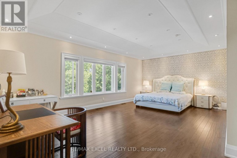 49 KENTON DRIVE, Toronto (Newtonbrook West), Ontario, M2R2H9
