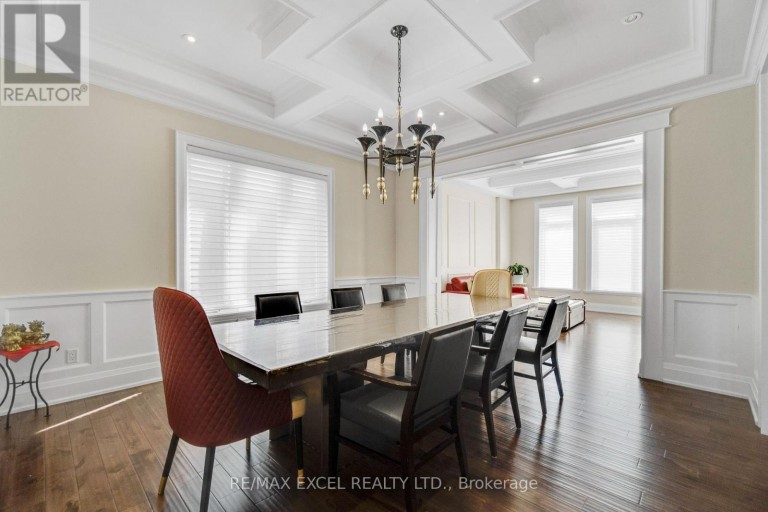 49 KENTON DRIVE, Toronto (Newtonbrook West), Ontario, M2R2H9