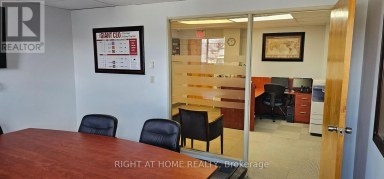 208 - 200 BOND STREET W Oshawa (McLaughlin) Ontario photo 5