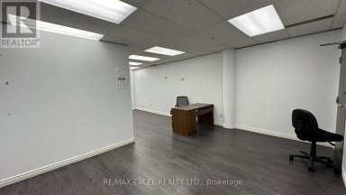 212 - 2425 EGLINTON AVENUE E Toronto (Kennedy Park) Ontario photo 3