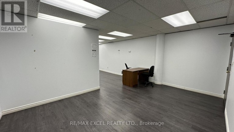 212 - 2425 EGLINTON AVENUE E, Toronto (Kennedy Park), Ontario, M1K5G8