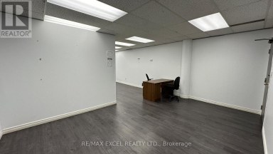 212 - 2425 EGLINTON AVENUE E Toronto (Kennedy Park) Ontario photo 4