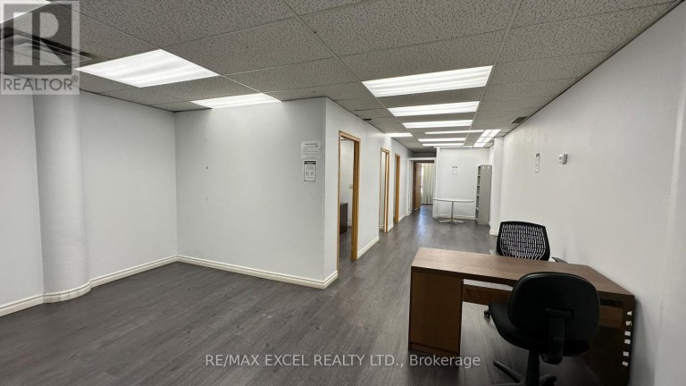 212 - 2425 EGLINTON AVENUE E, Toronto (Kennedy Park), Ontario, M1K5G8