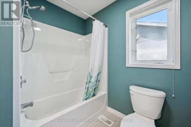 136 BRISTLECONE CRESCENT Centre Wellington (Belwood) Ontario photo 23