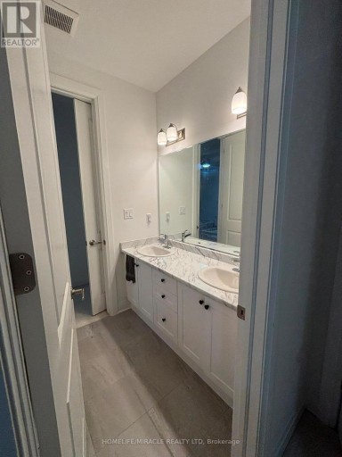 1869 NARCISSUS GARDENS, Pickering, Ontario, L1X2R2