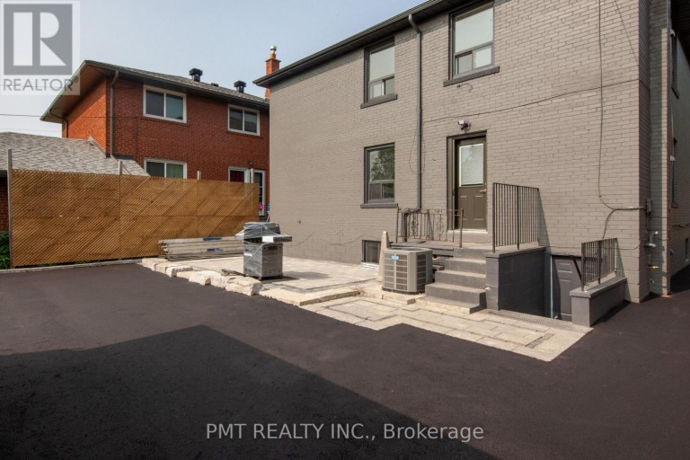 BASEMENT - 34 ROBINDALE AVENUE, Toronto (Alderwood), Ontario, M8W4A9
