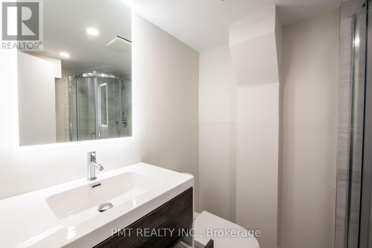 BASEMENT - 34 ROBINDALE AVENUE, Toronto (Alderwood), Ontario, M8W4A9
