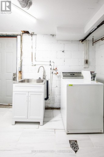 BASEMENT - 34 ROBINDALE AVENUE, Toronto (Alderwood), Ontario, M8W4A9