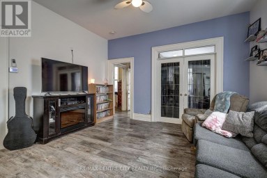 88 FLORA STREET St. Thomas Ontario photo 16