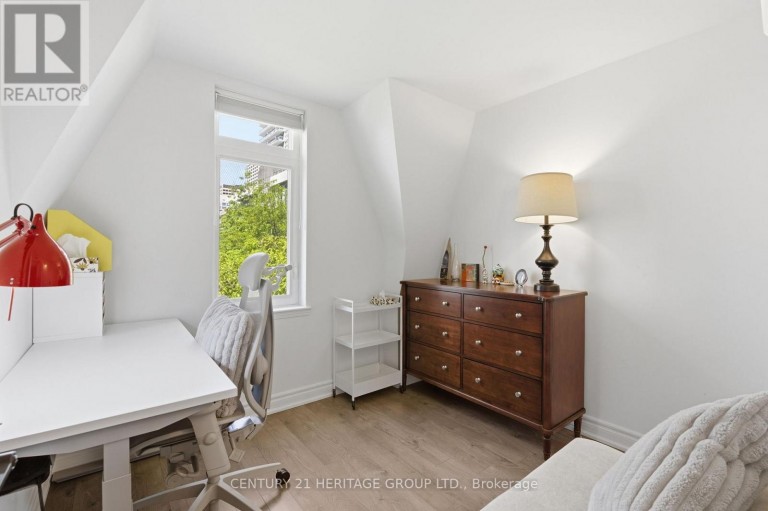 8 - 87 LILLIAN STREET, Toronto (Mount Pleasant West), Ontario, M4S2H7