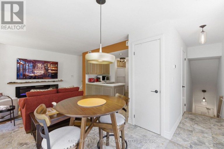 8 - 87 LILLIAN STREET, Toronto (Mount Pleasant West), Ontario, M4S2H7