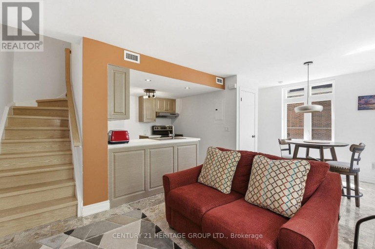 8 - 87 LILLIAN STREET, Toronto (Mount Pleasant West), Ontario, M4S2H7