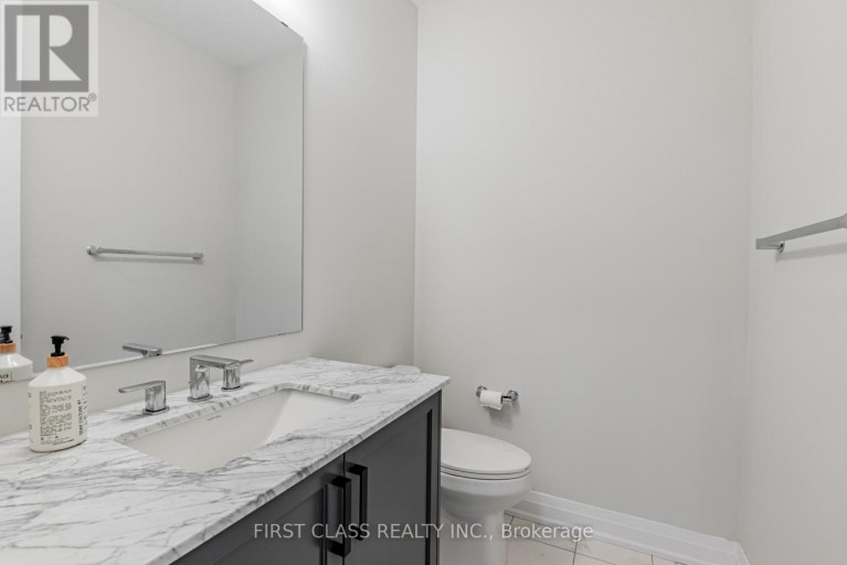15 KENNETH CAMPBELL COURT, Aurora (Aurora Highlands), Ontario, L4G5Z4