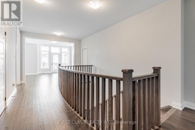 15 KENNETH CAMPBELL COURT Aurora (Aurora Highlands) Ontario photo 22