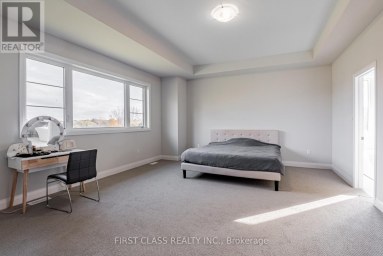 15 KENNETH CAMPBELL COURT Aurora (Aurora Highlands) Ontario photo 25