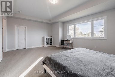 15 KENNETH CAMPBELL COURT Aurora (Aurora Highlands) Ontario photo 26