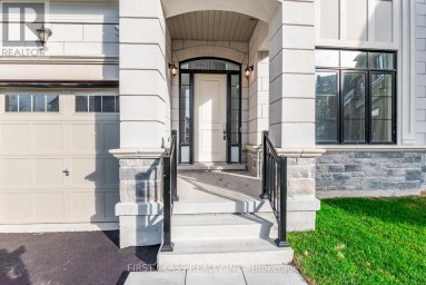 15 KENNETH CAMPBELL COURT Aurora (Aurora Highlands) Ontario photo 3