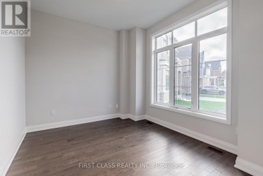 15 KENNETH CAMPBELL COURT Aurora (Aurora Highlands) Ontario photo 6