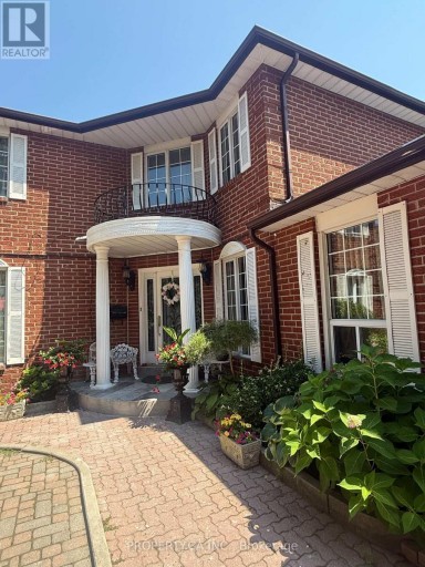#ROOM 2 - 4099 FIELDGATE DRIVE, Mississauga (Rathwood), Ontario, L4W2C6