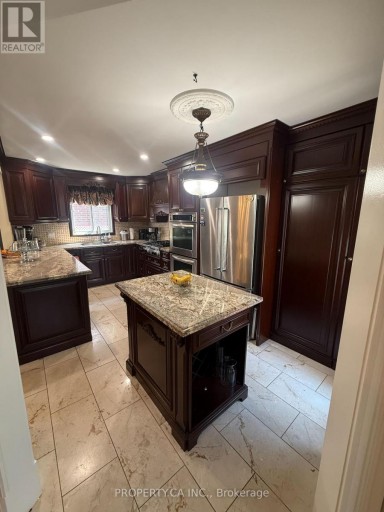 #ROOM 2 - 4099 FIELDGATE DRIVE, Mississauga (Rathwood), Ontario, L4W2C6