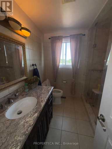 #ROOM 2 - 4099 FIELDGATE DRIVE, Mississauga (Rathwood), Ontario, L4W2C6