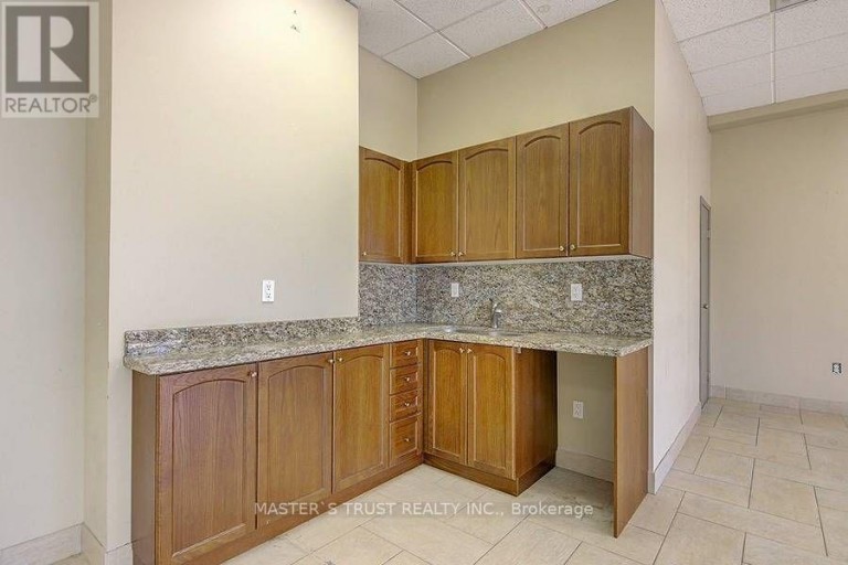 3 - 8111 JANE STREET, Vaughan (Concord), Ontario, L4K4L7