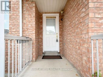 UPPER - 33 SCHOONER DRIVE Brampton (Fletcher's Meadow) Ontario photo 2