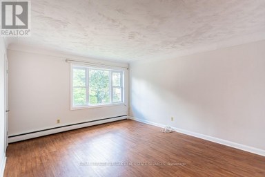 2 - 718 ROSS STREET Burlington (Brant) Ontario photo 12