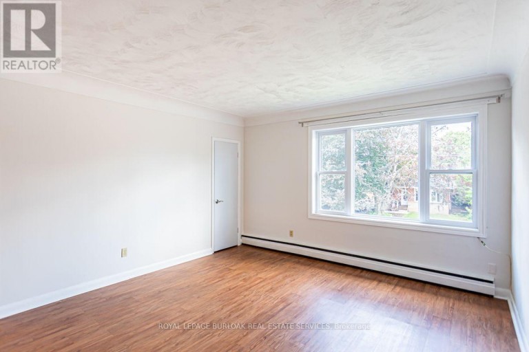 2 - 718 ROSS STREET, Burlington (Brant), Ontario, L7S1S2