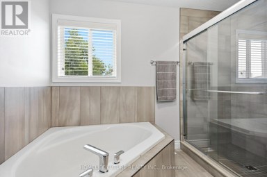 1049 MELSETTER WAY London North (North S) Ontario photo 22