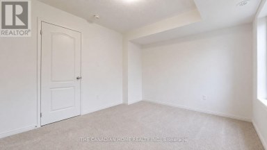 46 FILLY PATH Oshawa (Windfields) Ontario photo 16