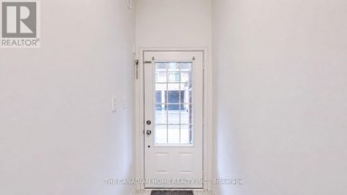 46 FILLY PATH Oshawa (Windfields) Ontario photo 2
