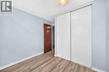 32 Macewan Park Link NW Calgary Alberta photo 16