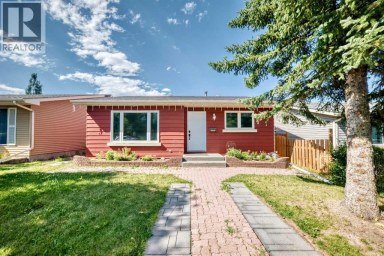 32 Macewan Park Link NW Calgary Alberta photo 2