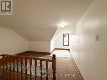 2ND FL - 759 GERRARD STREET E Toronto (South Riverdale) Ontario photo 12