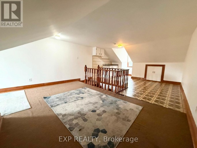2ND FL - 759 GERRARD STREET E, Toronto (South Riverdale), Ontario, M4M1Y5