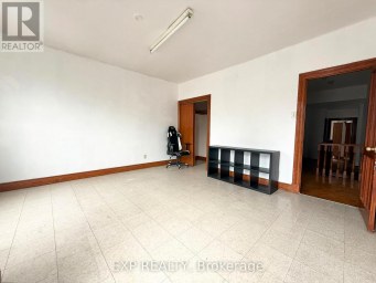 2ND FL - 759 GERRARD STREET E Toronto (South Riverdale) Ontario photo 4