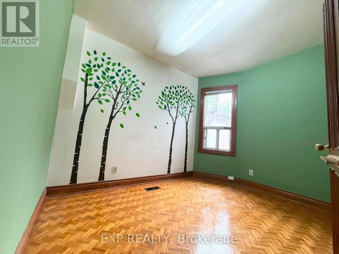 2ND FL - 759 GERRARD STREET E, Toronto (South Riverdale), Ontario, M4M1Y5