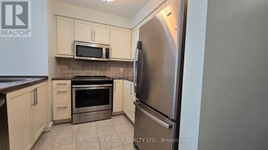 1203 - 150 DUNLOP STREET E Barrie (City Centre) Ontario photo 11