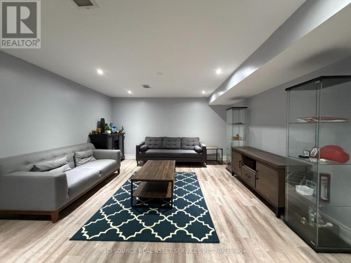 BASEMENT - 65 GLEN AGAR DRIVE, Toronto (Princess-Rosethorn), Ontario, M9B5M2