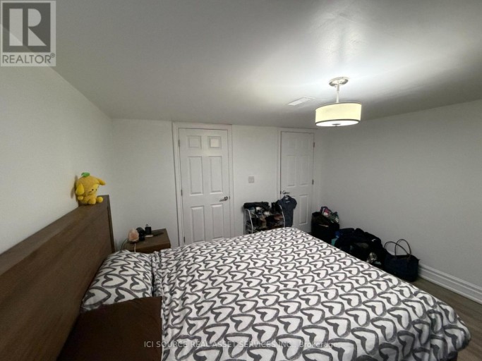 BASEMENT - 65 GLEN AGAR DRIVE, Toronto (Princess-Rosethorn), Ontario, M9B5M2
