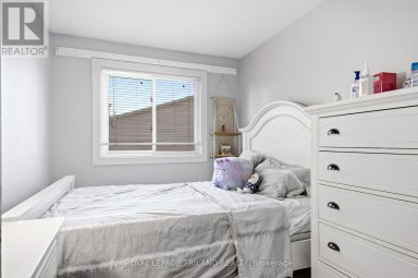 30 - 775 OSGOODE DRIVE London South (South Y) Ontario photo 19