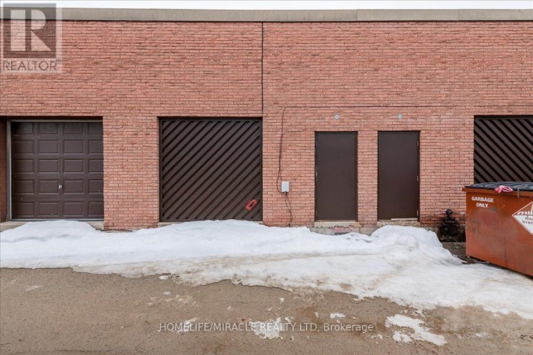 3 - 5 BELL FARM ROAD, Barrie (Wellington), Ontario, L4M5G1