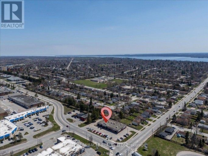 3 - 5 BELL FARM ROAD, Barrie (Wellington), Ontario, L4M5G1