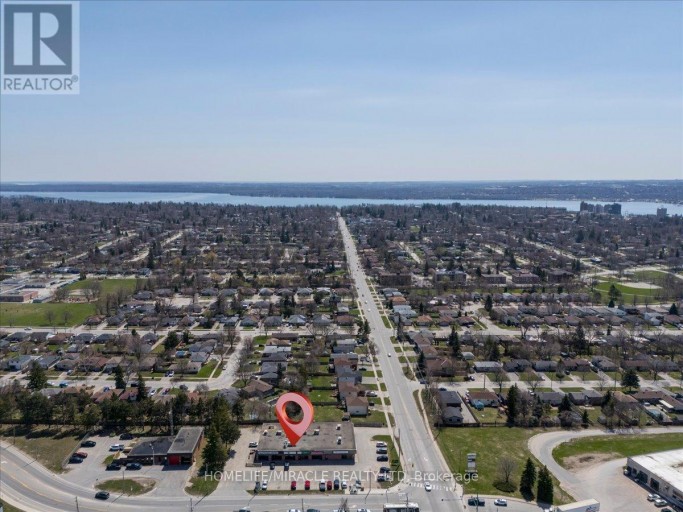 3 - 5 BELL FARM ROAD, Barrie (Wellington), Ontario, L4M5G1