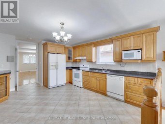 UPPER - 19 GLENORA AVENUE Toronto (Oakwood Village) Ontario photo 11