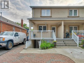 UPPER - 19 GLENORA AVENUE Toronto (Oakwood Village) Ontario photo 2