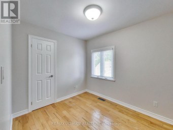 UPPER - 19 GLENORA AVENUE Toronto (Oakwood Village) Ontario photo 22