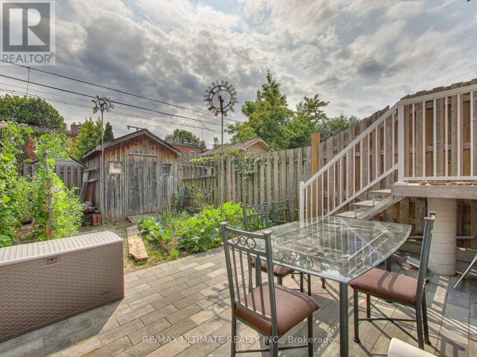 UPPER - 19 GLENORA AVENUE, Toronto (Oakwood Village), Ontario, M6C3Y2