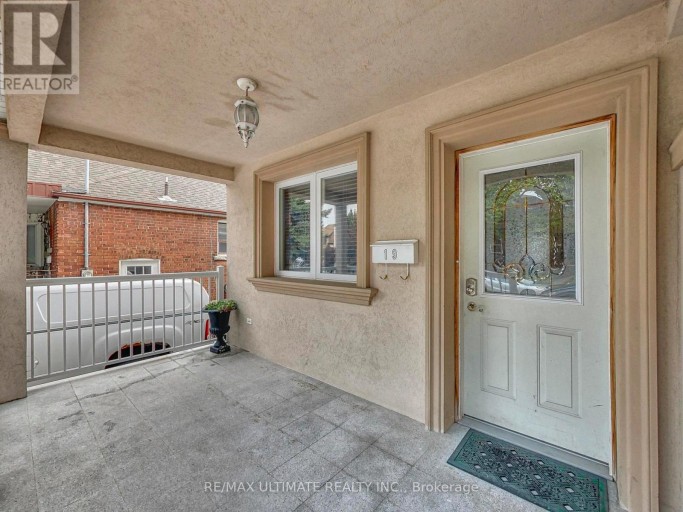 UPPER - 19 GLENORA AVENUE, Toronto (Oakwood Village), Ontario, M6C3Y2
